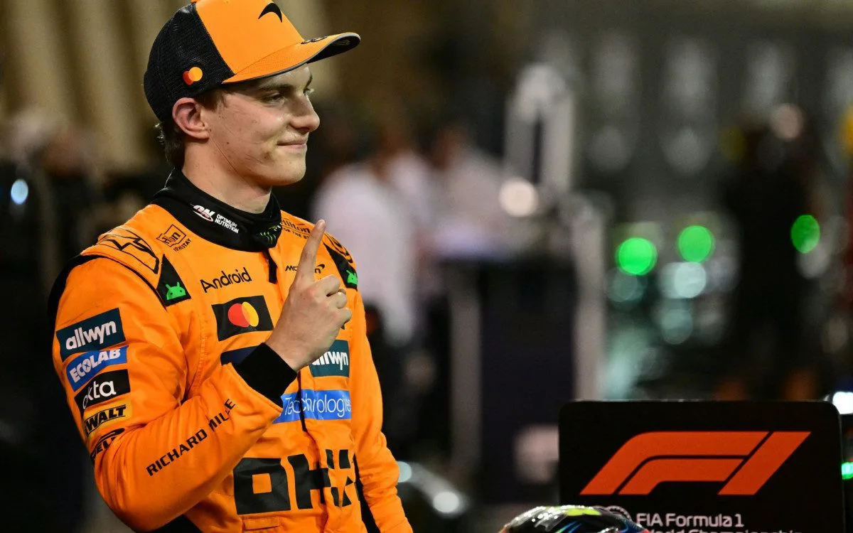 Oscar-Piastri-celebra-vitoria-no-GP-do-Bahrein-Giuseppe-Cacace-AFP Fórmula 1