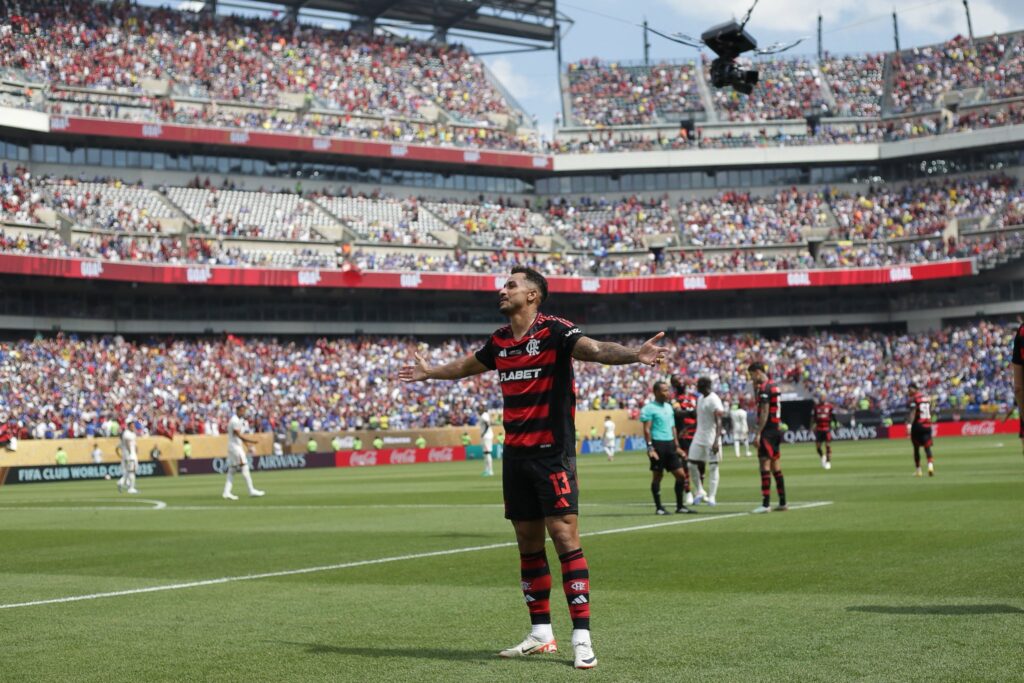 Gt6dPJTWgAAFLv3-1024x683 Flamengo vence Chelsea por 3 a 1 e faz história no Mundial de Clubes 2025