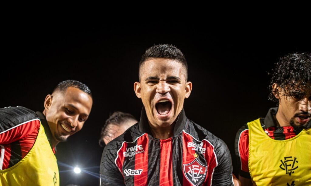 01-1024x614 Seleção da 16ª Rodada do Cartola FC: Os Melhores Pontuadores da Rodada
