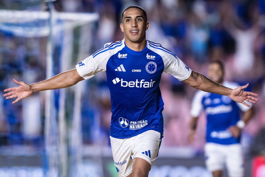 Bons-e-baratos-rodada-17-Cartola-FC-–-jogadores-baratos-com-alto-potencial-Christian-1024x683 Bons e Baratos da Rodada 17 Cartola FC: C. Costa, Christian e Juba são apostas certeiras!