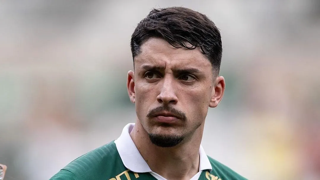 piqyerez-palmeiras-e1707151775649 Aposta Certeira Rodada 14: Arthur Cabral, Arrascaeta e Piquerez