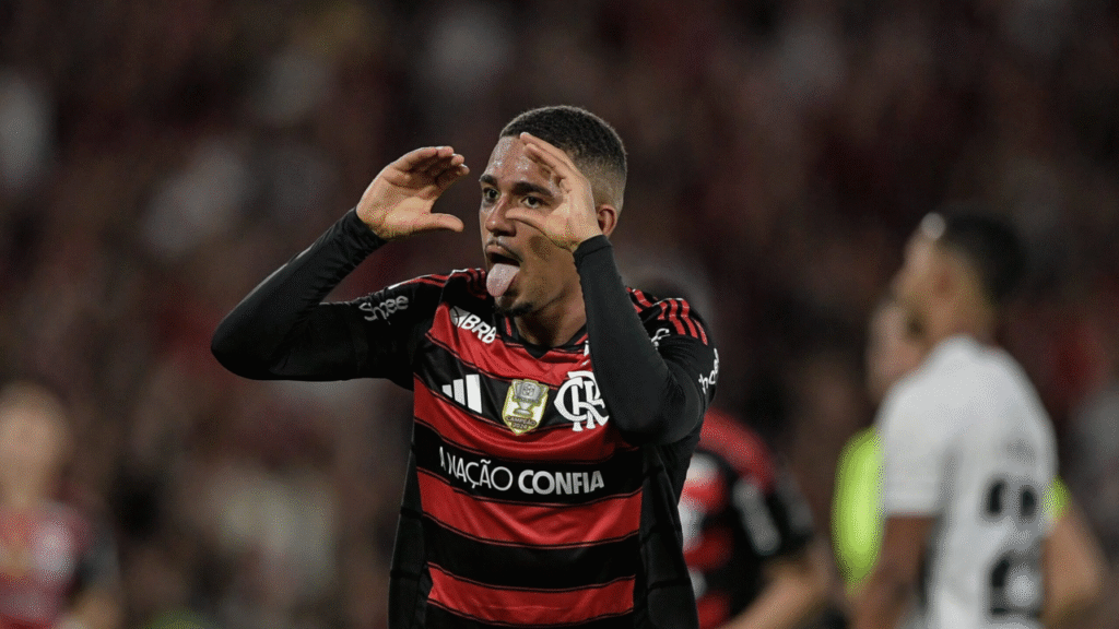 Samuel-Lino-Flamengo-Vitoria-scaled-aspect-ratio-512-320-1-e1756221153938-1024x576 Seleção da 21ª Rodada do Cartola FC: Os Melhores Pontuadores da Rodada