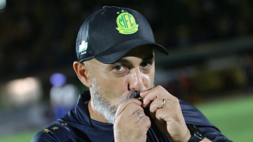 Rafael Guanaes Técnico do Mirassol