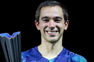 Hugo Calderano comemora título do WTT Foz do Iguaçu 2025