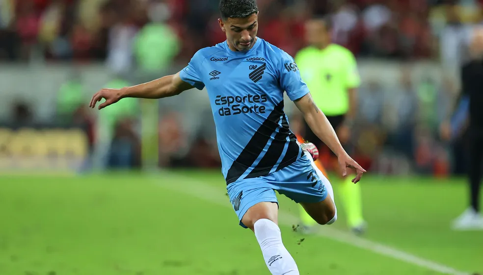 Esquivel-Athletico-PR Dicas Cartola Rodada 11: 5 caminhos para mitar