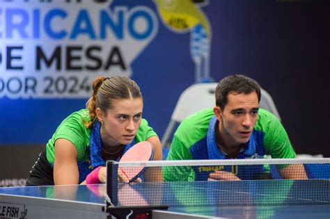 Arte com calendário do Brasil em Londres