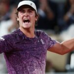 João Fonseca nas quartas após bater Casper Ruud em Roland Garros