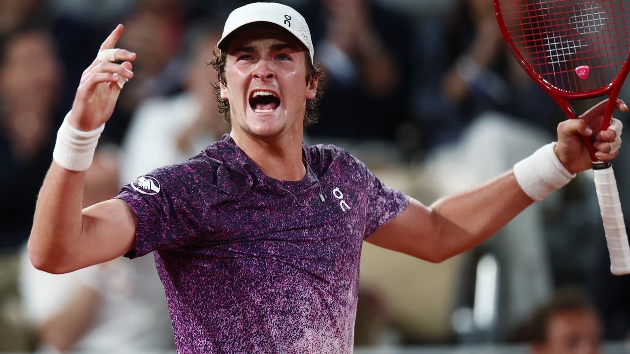João Fonseca nas quartas após bater Casper Ruud em Roland Garros