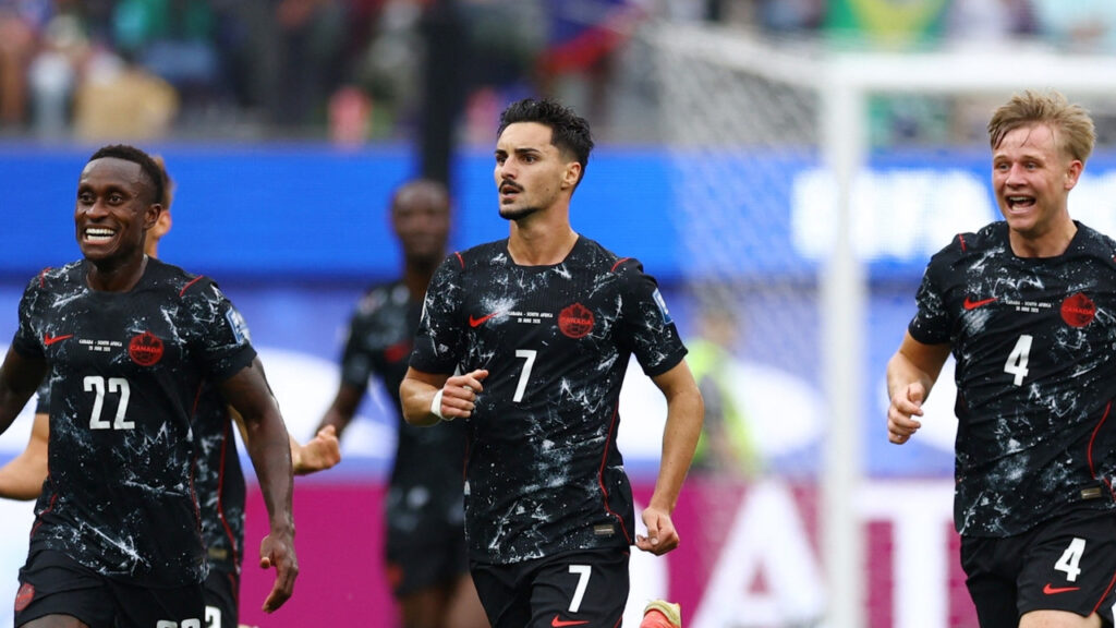 canada_africa_do_sul_1280x720-1024x576 Canadá Vence África do Sul com Golaço de Eustáquio e Faz História na Copa 2026