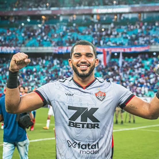 Lucas-Arcanjo Dicas Cartola Rodada 26: melhores jogadores, capitão e diferenciais