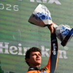 Lando Norris comemora a vitória no GP da Holanda 2026