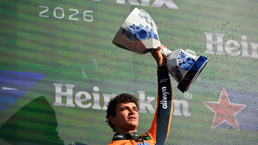 Lando Norris comemora a vitória no GP da Holanda 2026