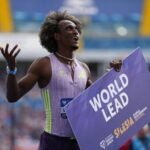 Alison dos Santos vence os 400 metros com barreiras na Silésia em 2026.
