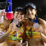 Carol e Rebecca durante a final do Elite16 do Rio de Janeiro.