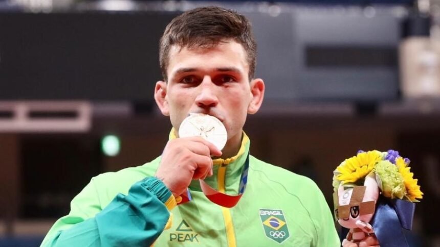 Daniel-Cargnin-medalha-de-ouro-860x484 Home