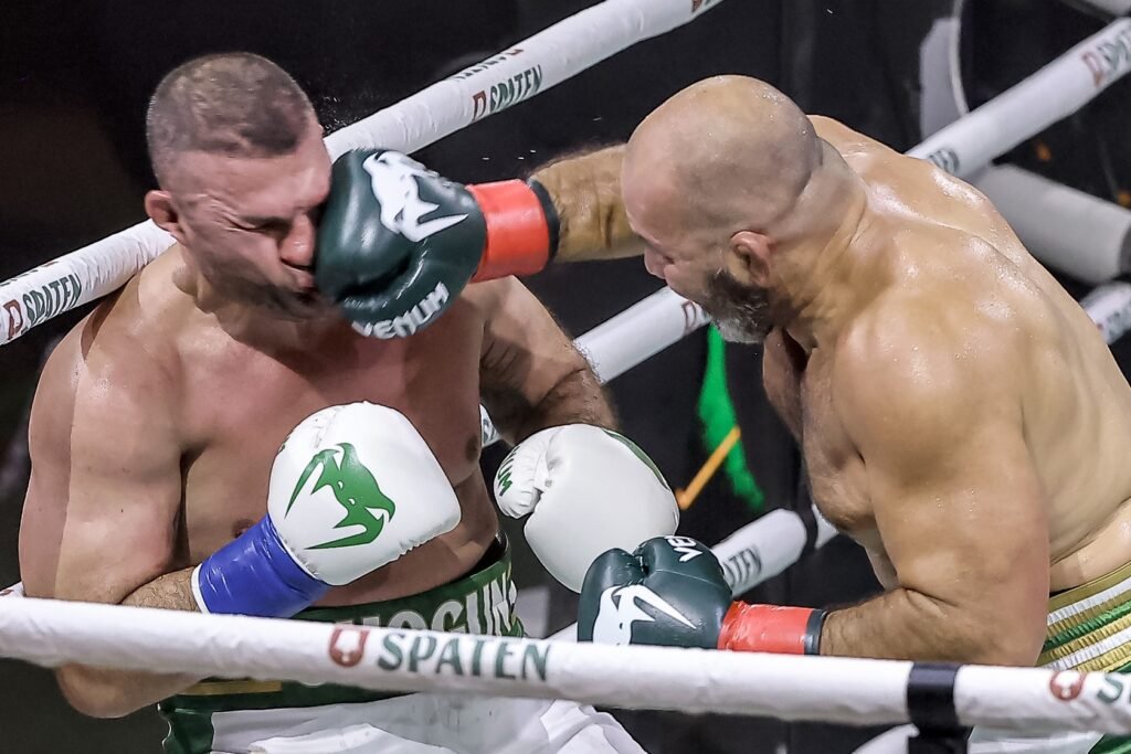 Glover-vence-Shogun-soco-1024x683 Glover vence Shogun no boxe e duelo de lendas agita o Spaten Fight Night 3