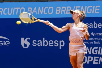 Laura Pigossi campeã do W100 de Gran Canária na Espanha.