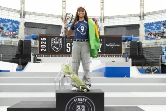 Rayssa Leal na SLS durante competição de skate street2