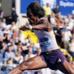 Alison dos Santos campeão nos 400m com barreiras em Budapeste.