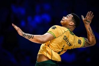 Darlan atacando contra a Argentina