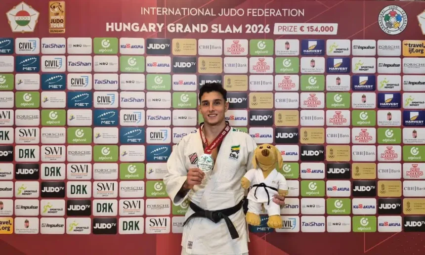 Guilherme Schimidt campeão do Grand Slam de Budapeste na categoria até 90 kg.