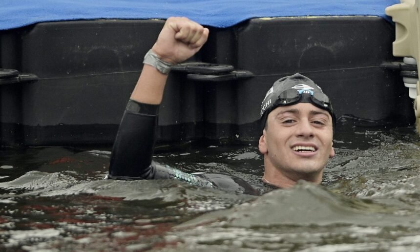Melecchi ouro em Santa Fé nos 10 km da maratona aquática.