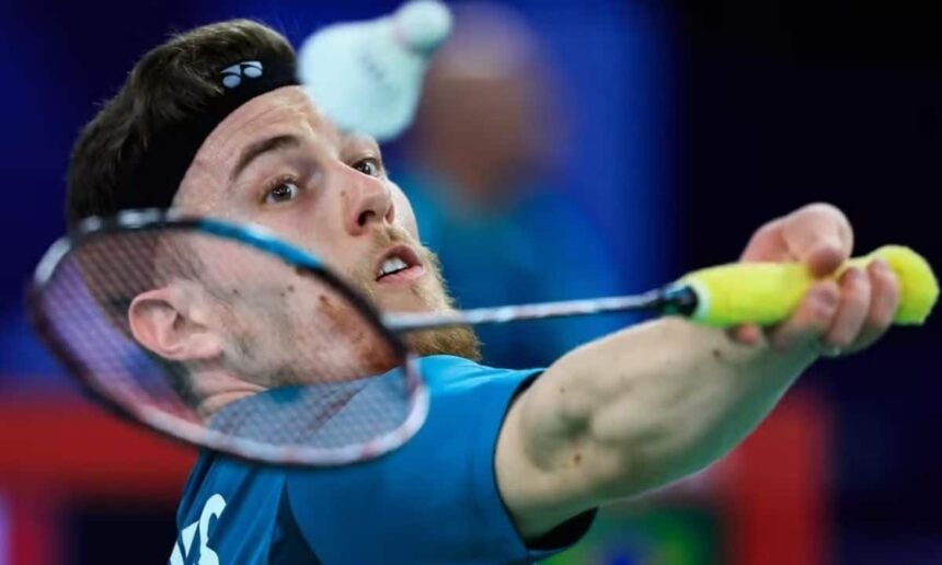 Vitor Tavares vice-campeão no Internacional do Japão de Parabadminton.