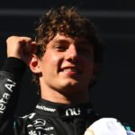 Kimi Antonelli comemora a vitória no GP da Espanha 2026 no circuito do Madring
