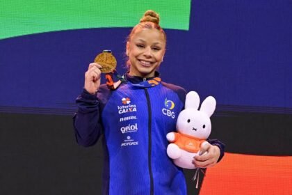Flávia Saraiva bronze e Rebeca Andrade ouro no Mundial de Ginástica 2026