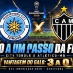 Montevideo City Torque x Atlético-MG pela semifinal da Sul-Americana 2026, com o Galo em vantagem por 3 a 0.