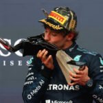 Kimi Antonelli comemora vitória no GP dos EUA 2026 no pódio de Austin
